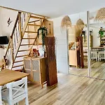 Maisonnette Avec Terrasse Et Jardin-parking Prive-9mn Des Plages A Pied Villa *