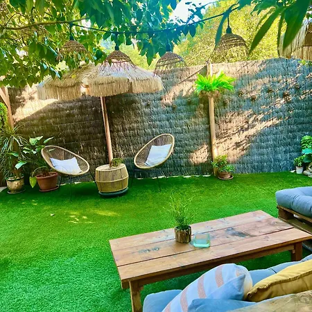 Maisonnette Avec Terrasse Et Jardin-parking Privé-9mn Des Plages à Pied La Ciotat