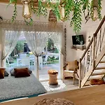 Villa Maisonnette Avec Terrasse Et Jardin-parking Privé-9mn Des Plages à Pied *