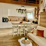 Maisonnette Avec Terrasse Et Jardin-parking Privé-9mn Des Plages à Pied Villa *