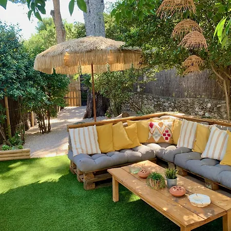 Villa Maisonnette Avec Terrasse Et Jardin-parking Prive-9mn Des Plages A Pied *